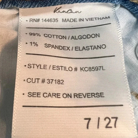 KanCan Distressed Straight Leg Light Wash Jeans. Size 7/27. - Picture 8 of 8
